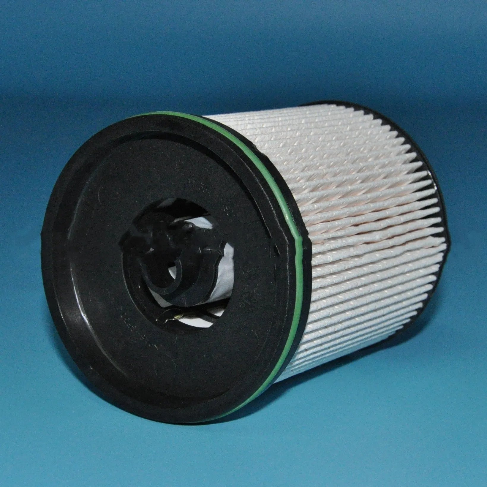 Vauxhall Opel Astra diesel fuel filter element with gasket kit showing dimensions