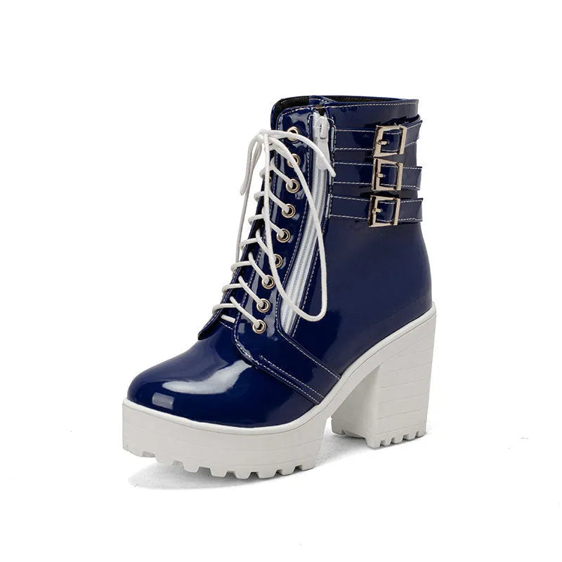 Women's black thick-heeled casual short boots with round toe and front lace-up.