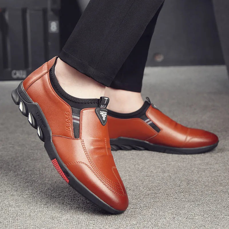 Men's plain-toe business shoes in black and brown PU with flat heel