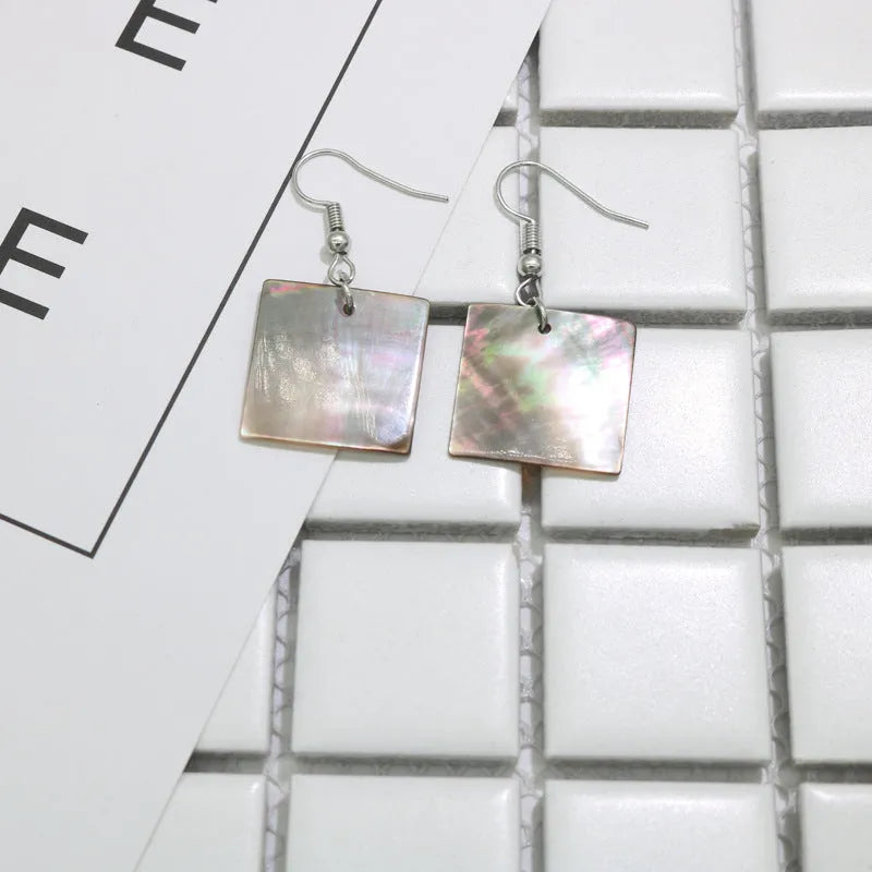 Geometric shell earrings in retro style with rectangular shell or square panther colour options