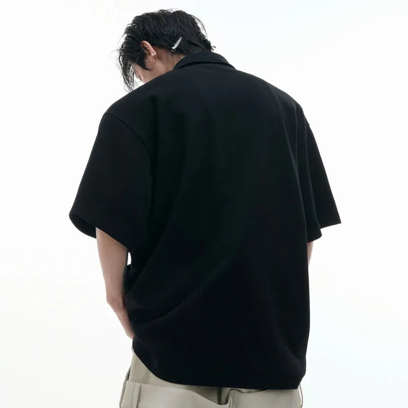 Men's deconstructed collar polo shirt with geometric pattern in polyester fabric