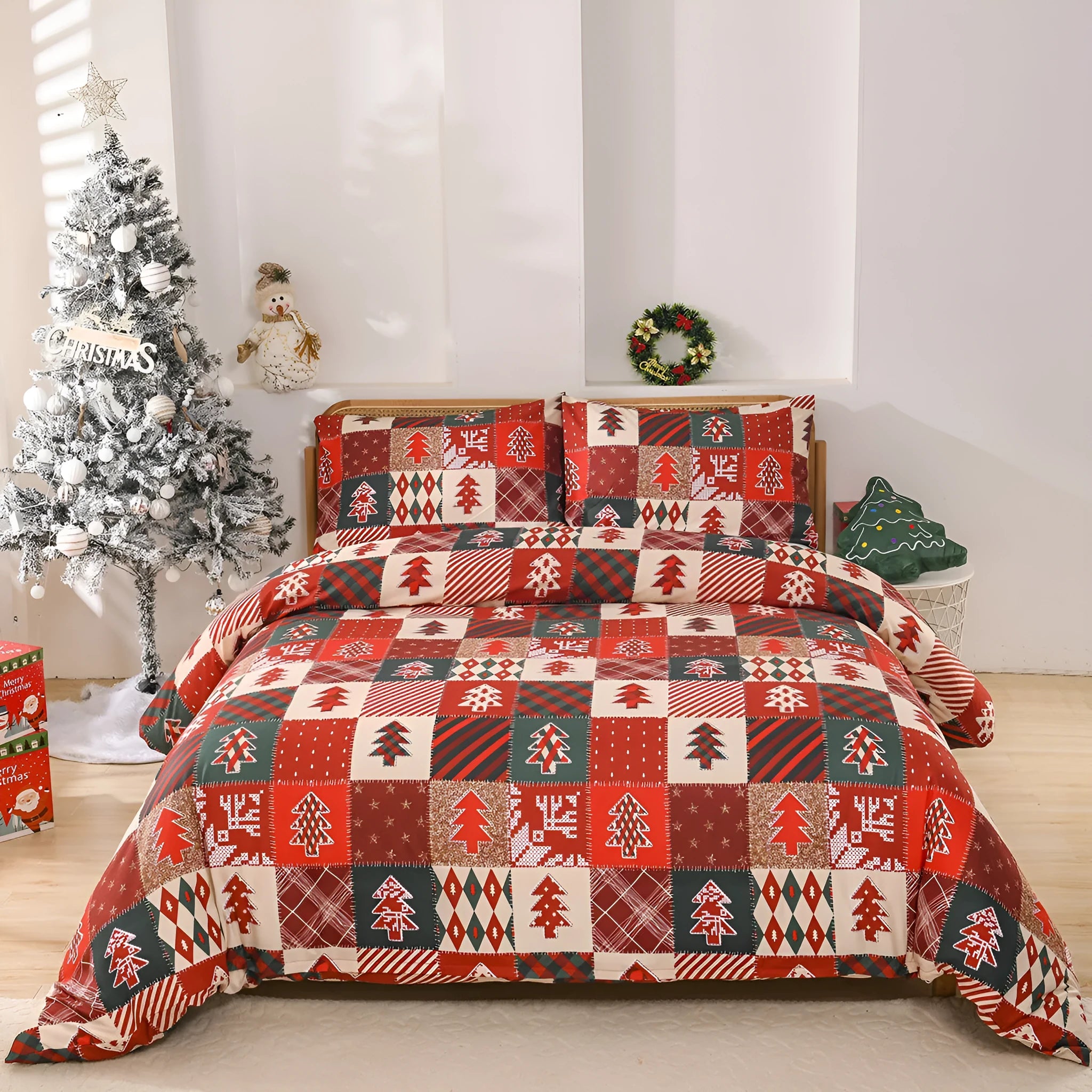 Christmas red plaid pattern quilt cover and pillowcases on a bed, European style bedding three-piece set