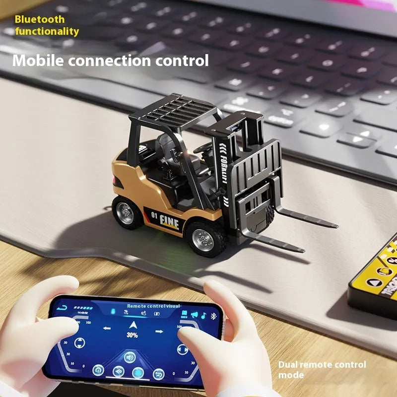 1:64 scale alloy remote control forklift truck model with Bluetooth mobile control and accessory set