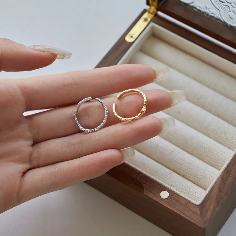 Sterling silver women's geometric ring with irregular zircon stone, open mouth adjustable, gold finish