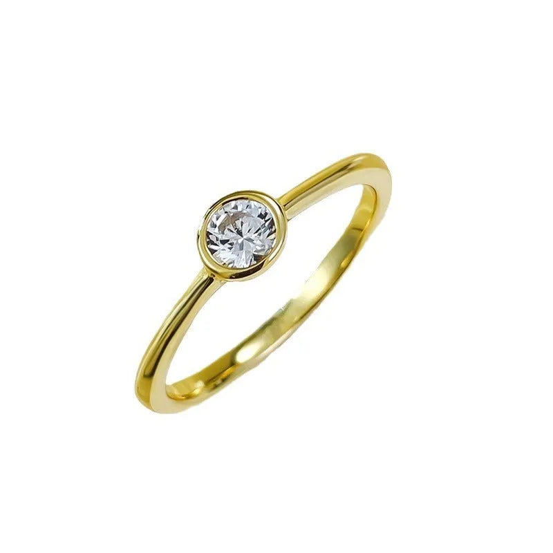 Minimalist silver ring with electroplated finish in crown shape design