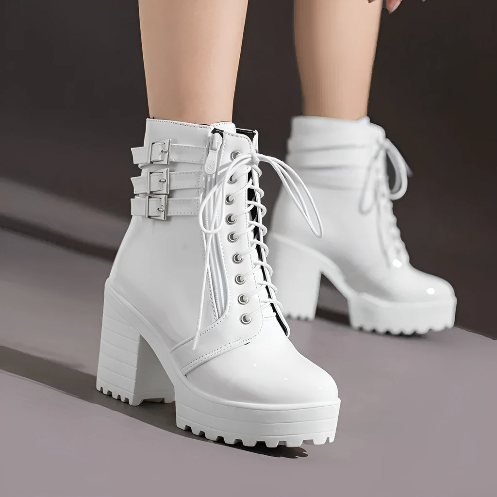 Women's black thick-heeled casual short boots with round toe and front lace-up.