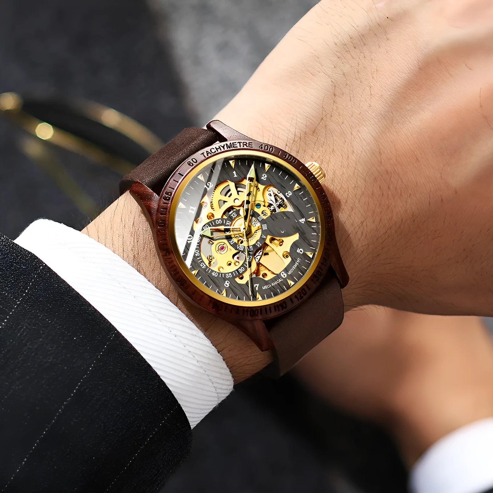 Fully automatic mechanical watch with wood alloy case, 44mm, mineral glass, brown leather strap on wrist