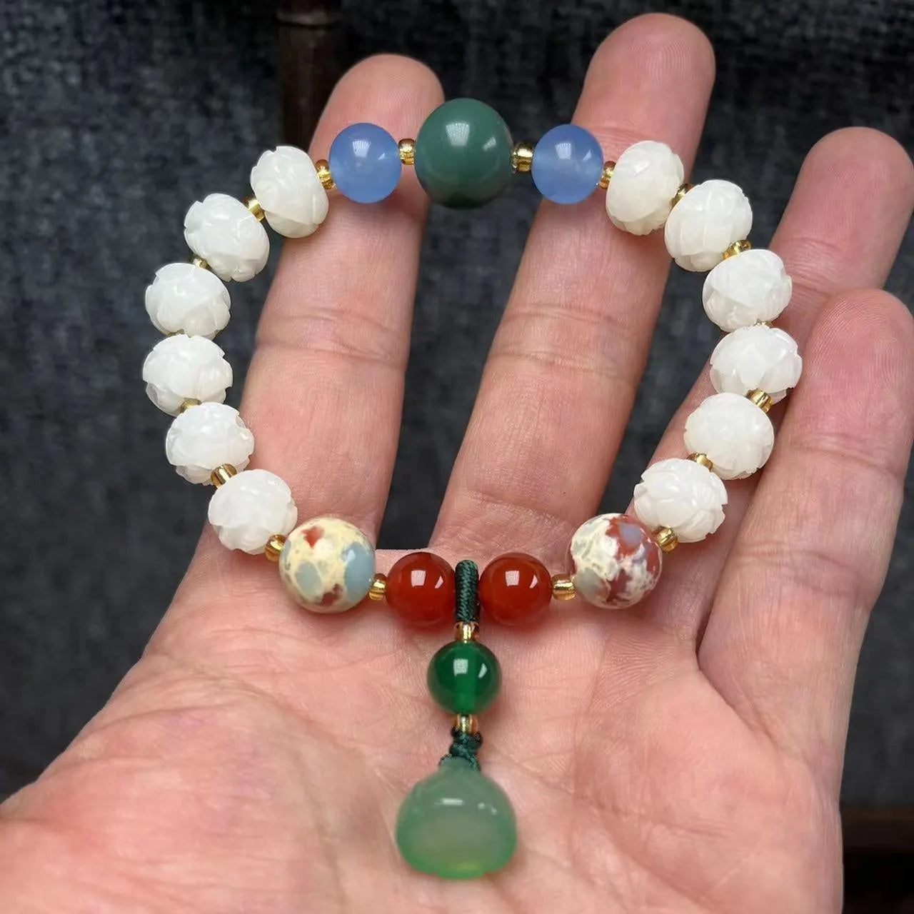 Carved pumpkin lotus Bodhi root bracelet with white jade beads and multiple dimensions