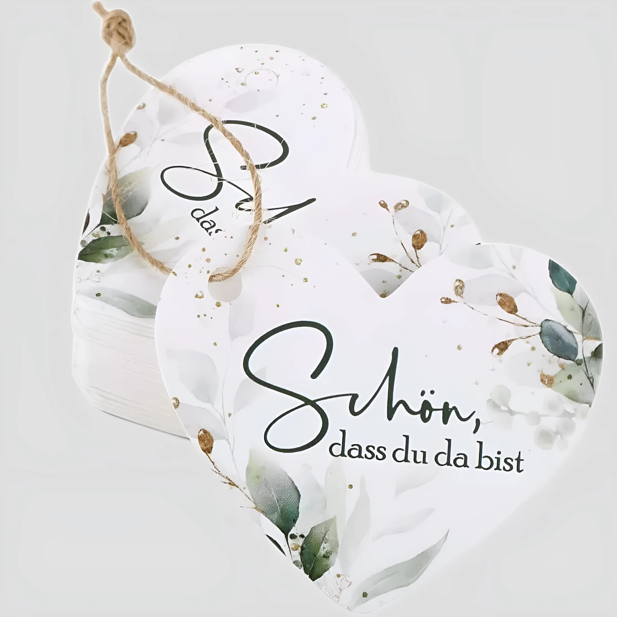 Set of 50 heart-shaped paper gift tags with floral design in two colour style options