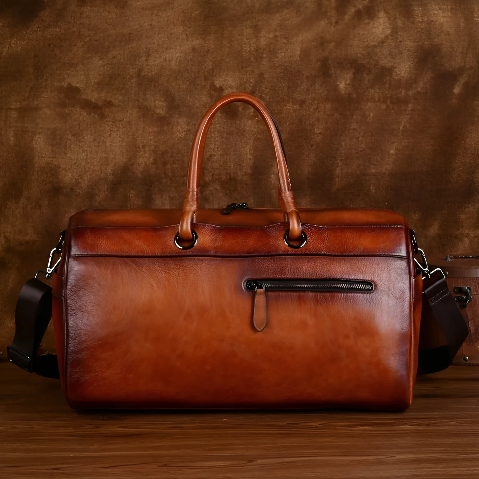 Handmade retro style leather bag in vintage brown made from top-grain cowhide.