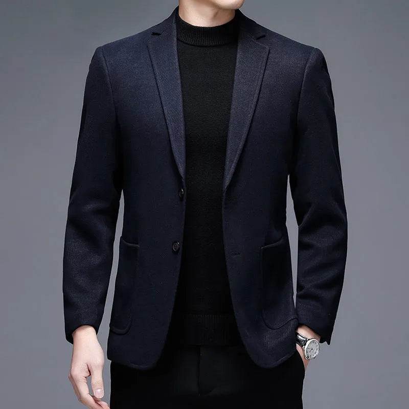 Men's solid colour wool winter jacket with long sleeves and round hem in loose fit