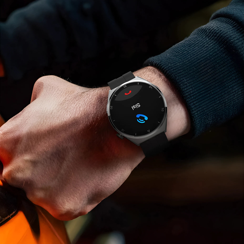 Smart watch in black with TFT screen displaying heart rate monitoring on a wrist
