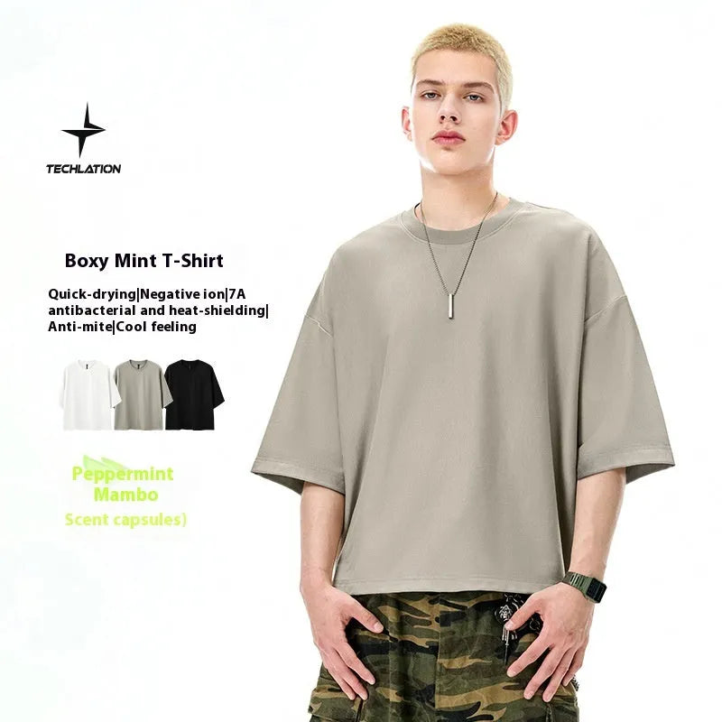 Men's sand grey quick-dry short sleeve pullover in loose fit with regular sleeves
