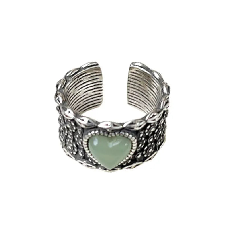 Adjustable heart-shaped ring in white copper plated silver with white or green colour options
