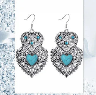 Vintage heart shaped green earrings with matching pendant necklace on box chain