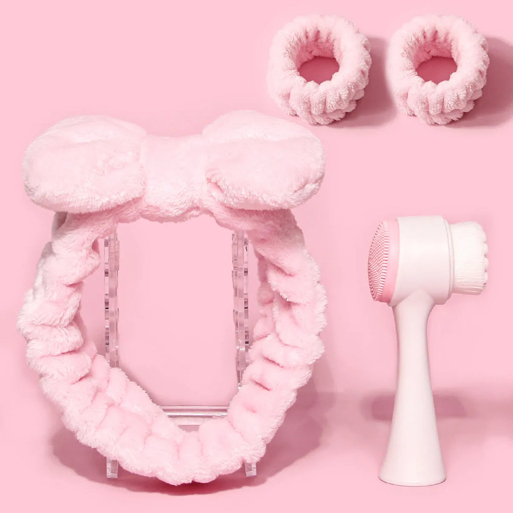 Facial brush with nylon bristles and coral fleece hair band set in purple, gray, white or pink colours