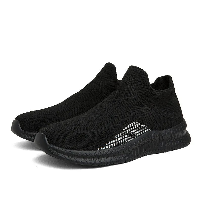 Men's white, black, and blue fabric flyknit low-top casual sneakers with round toe on a plain background