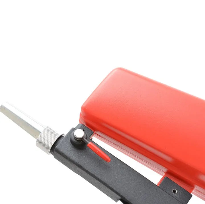 Portable blue pneumatic sandblasting gun with hose connector and 6.5mm nozzle.