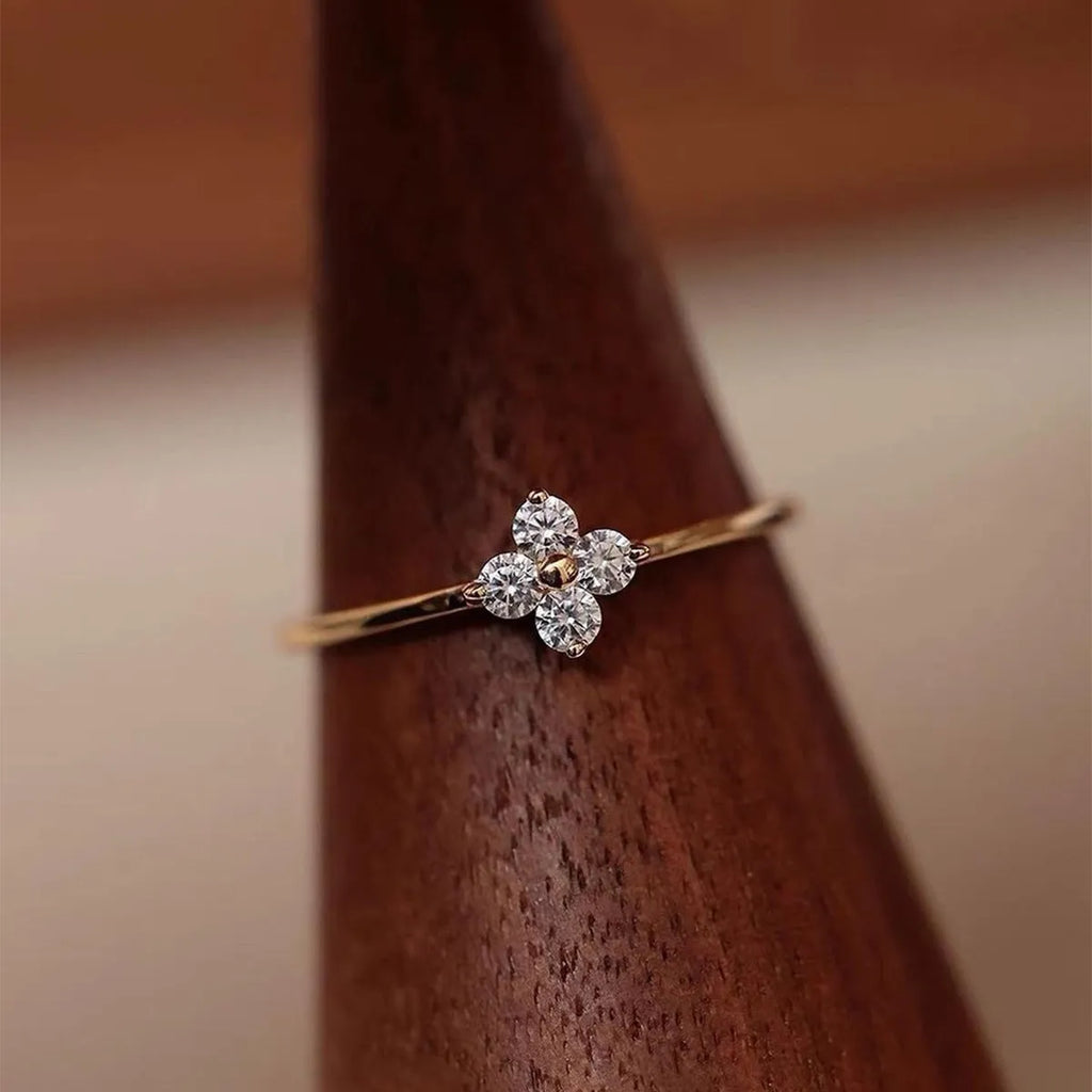 Four-leaf clover micro-inlaid zircon ring for women copper yellow gold colour
