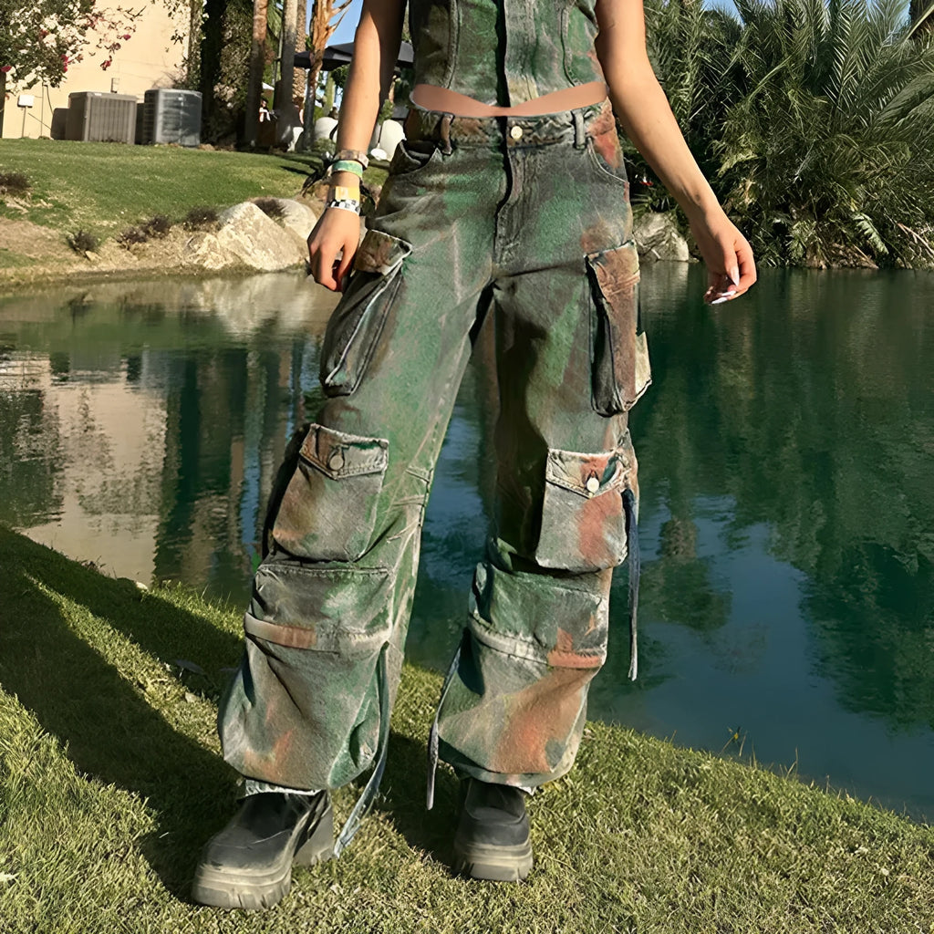 Retro colour loose cargo denim trousers with gradient pocket on model