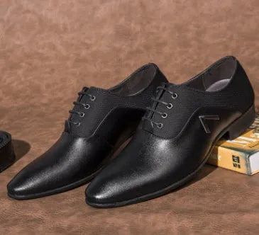 Men's black Oxford shoes with low-cut PU leather upper and rubber sole