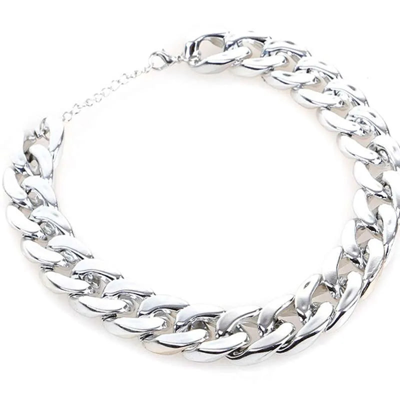 Gold chain dog collar with twisted piece chain design for small to medium dogs, adjustable from 21cm to 50cm
