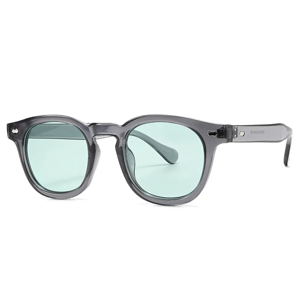 Round rim sunglasses with simple design in multiple frame and lens colour combinations