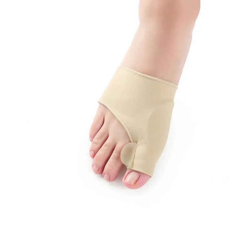 Corrective toe socks with silicone gel bunion pad and toe separator in sizes S, M, L.