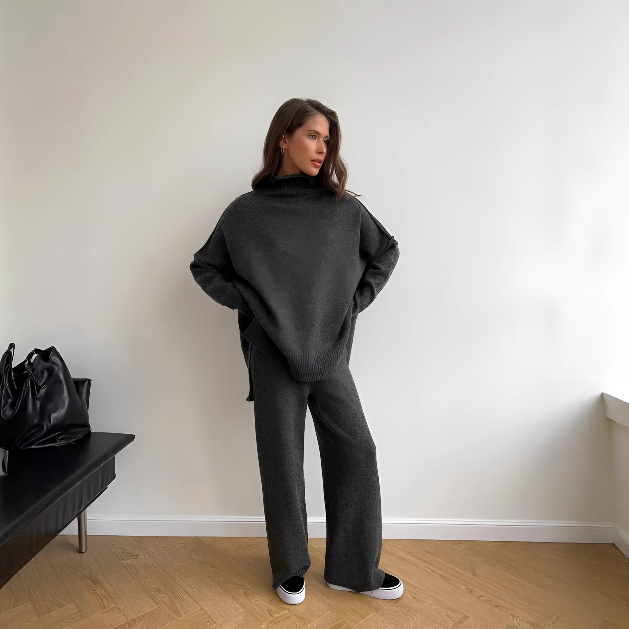 Women's acrylic fabric suit with side-slit sweater and matching trousers in solid colours