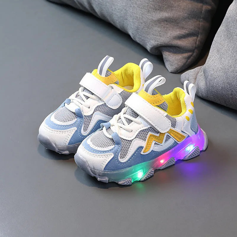 Children's breathable mesh sneakers with Velcro fastening in black, pink, and grey colours
