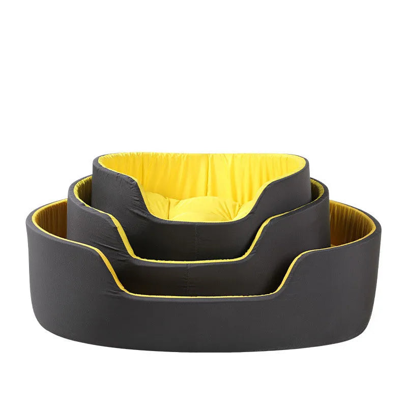 Washable cloth pet kennel for dogs and cats in black or green colour