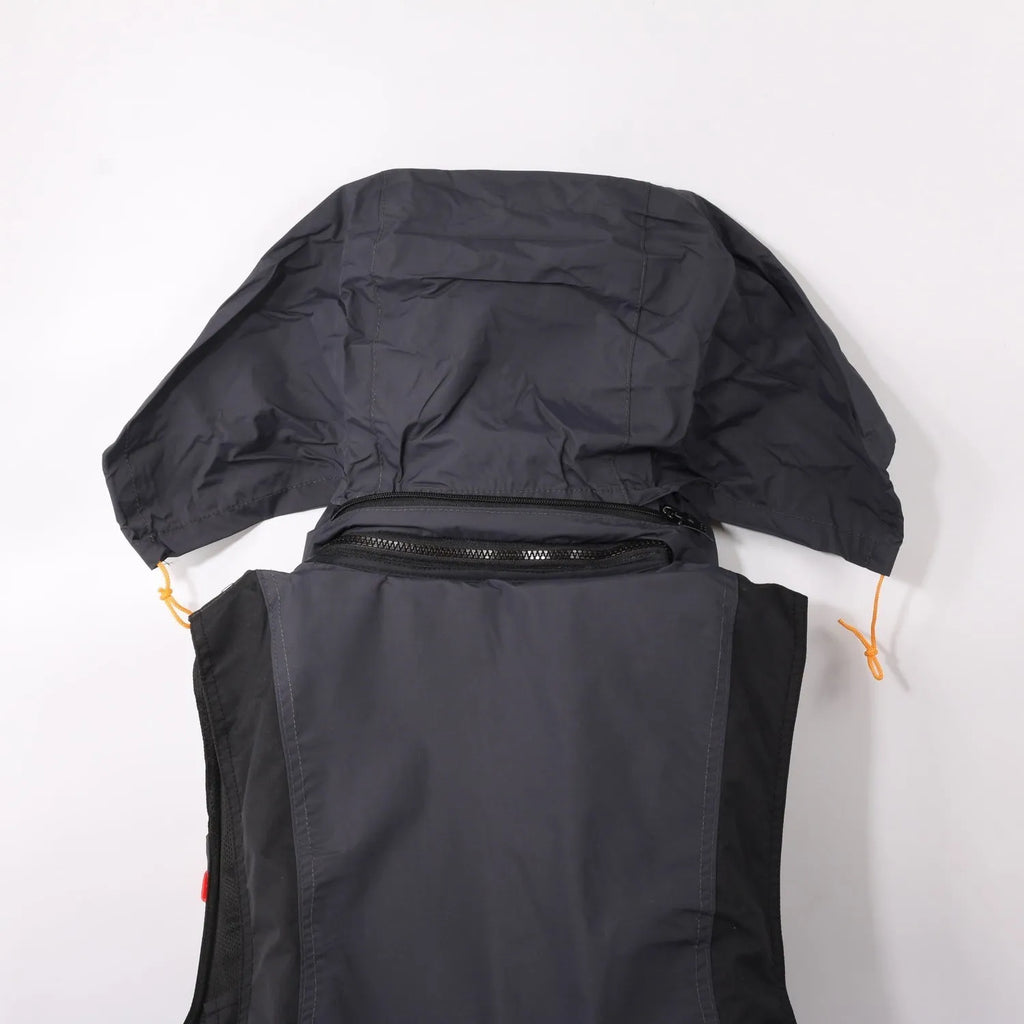 Sea fishing life jacket waistcoat in green with multiple pockets and reflective strips