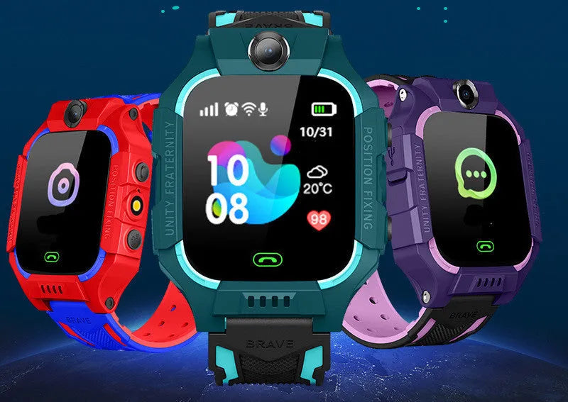 Z6 Q19 children's smart phone watch with GPS positioning in green colour showing 1.44-inch touch screen display