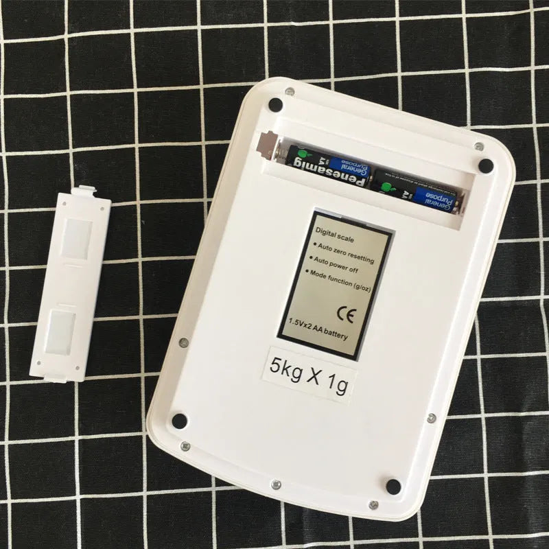 SF-400A electronic kitchen digital scale with 10kg capacity, shown on a kitchen worktop.