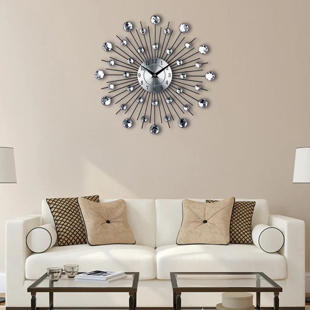 Silver 33cm round mute wall clock with aluminium dial and metal frame
