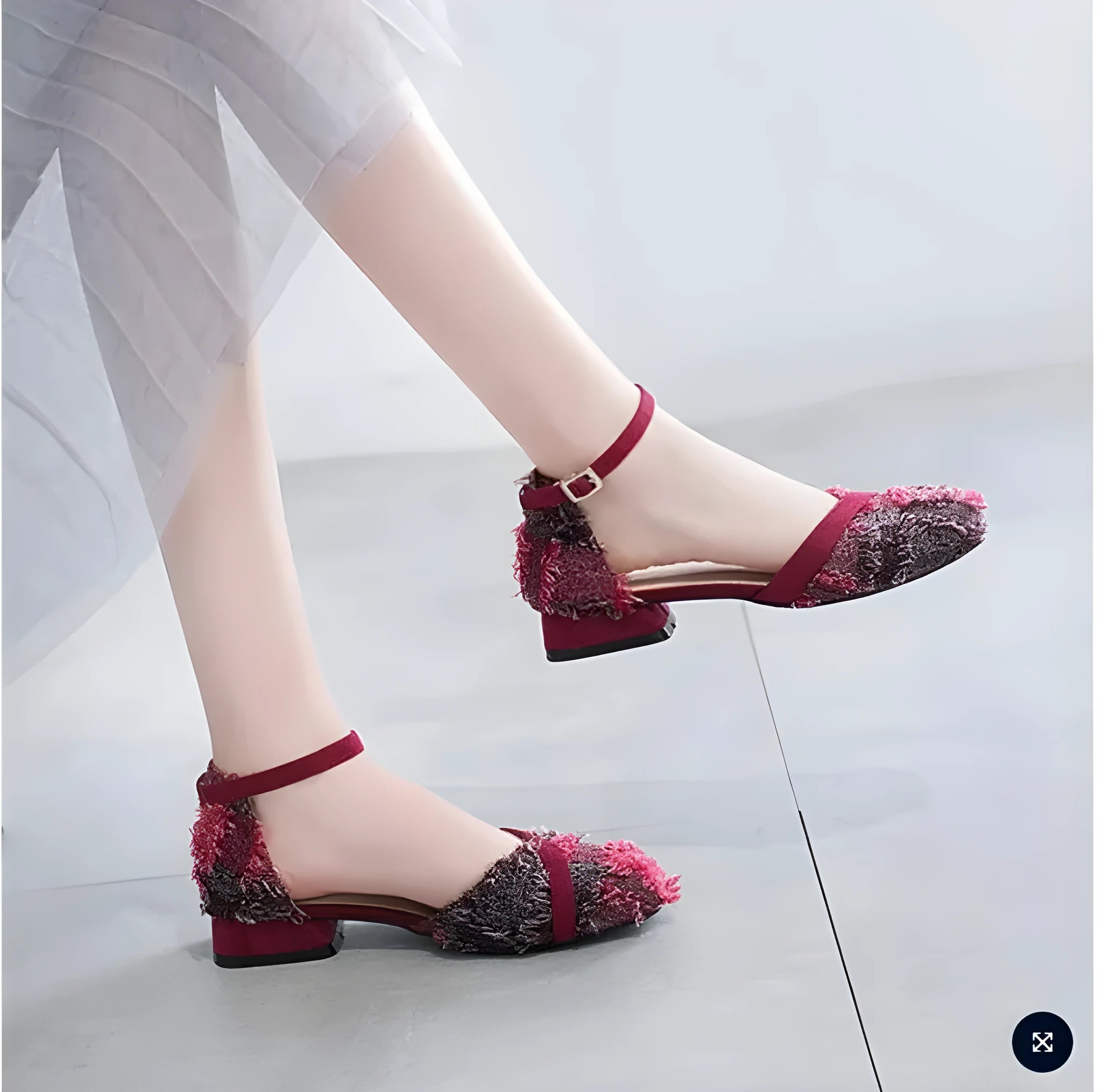 Women's Dorsay style flats with ankle strap and 3cm low heels in suede material