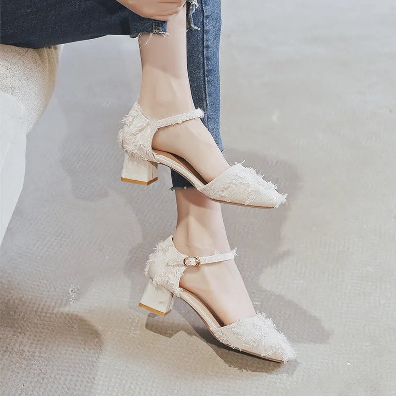 Women's Dorsay style flats with ankle strap and 3cm low heels in suede material