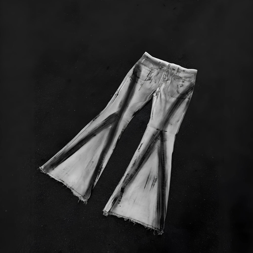 American street retro style heavy rough selvedge jeans with a black ribbon gradient wash on a mid-waist fit.