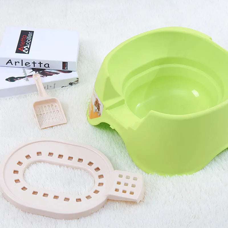 Semi-enclosed oversize cat litter pan in green made of PP resin plastic with smooth surface