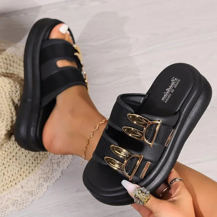 Women's thick bottom slippers in suede with rubber sole available in three colours