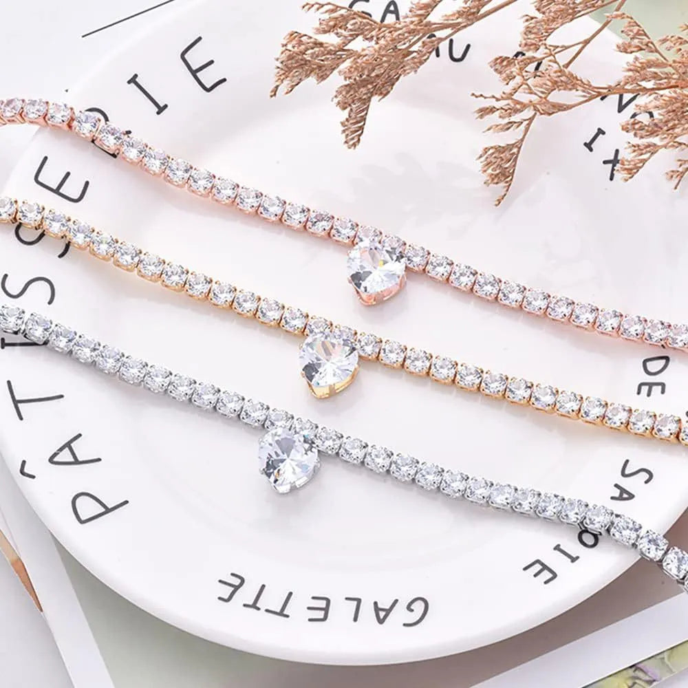 Rhinestone heart-shaped decorative collar for dogs and cats in metallic colours