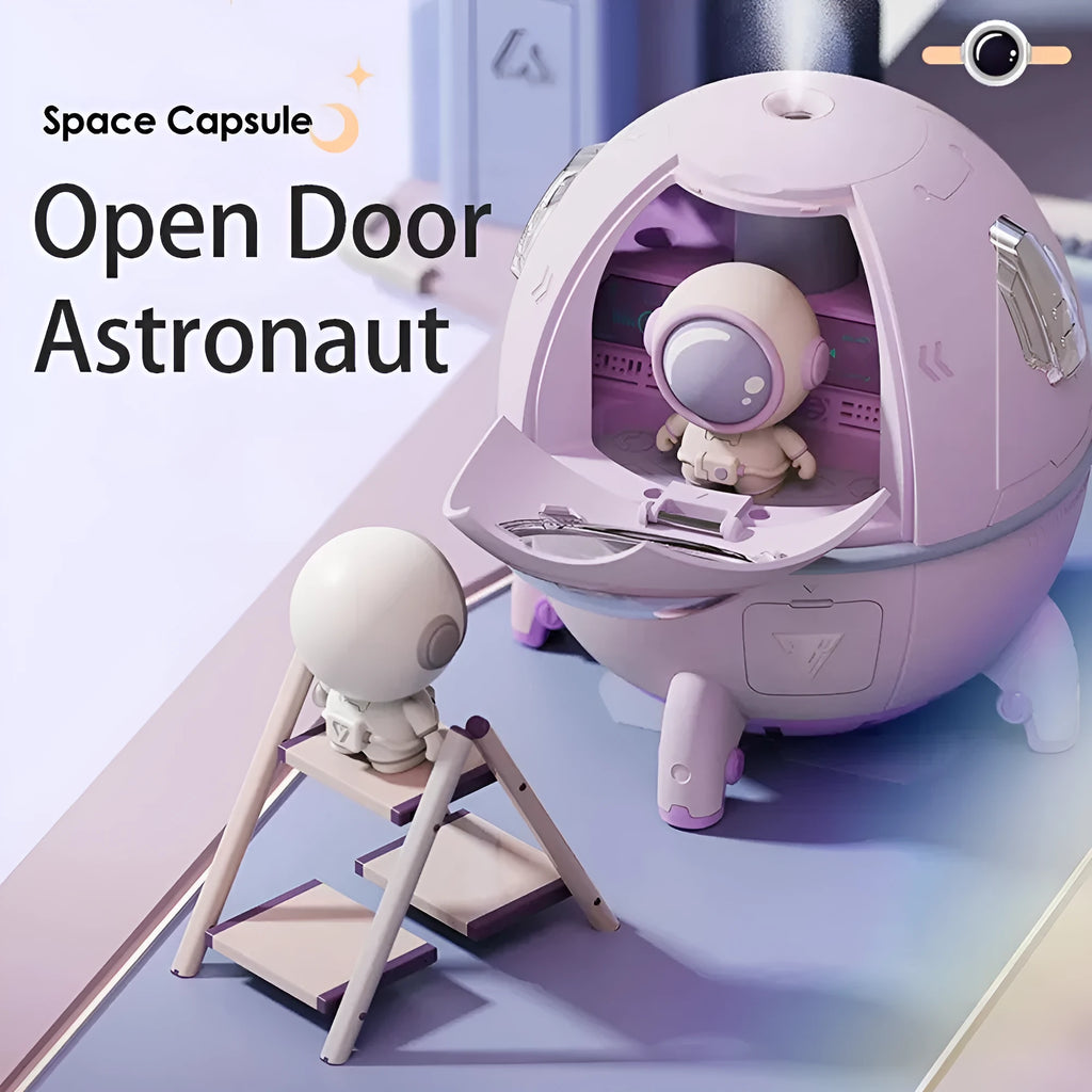 Astronaut-shaped portable USB desktop humidifier with colourful LED lighting and 220ml water tank