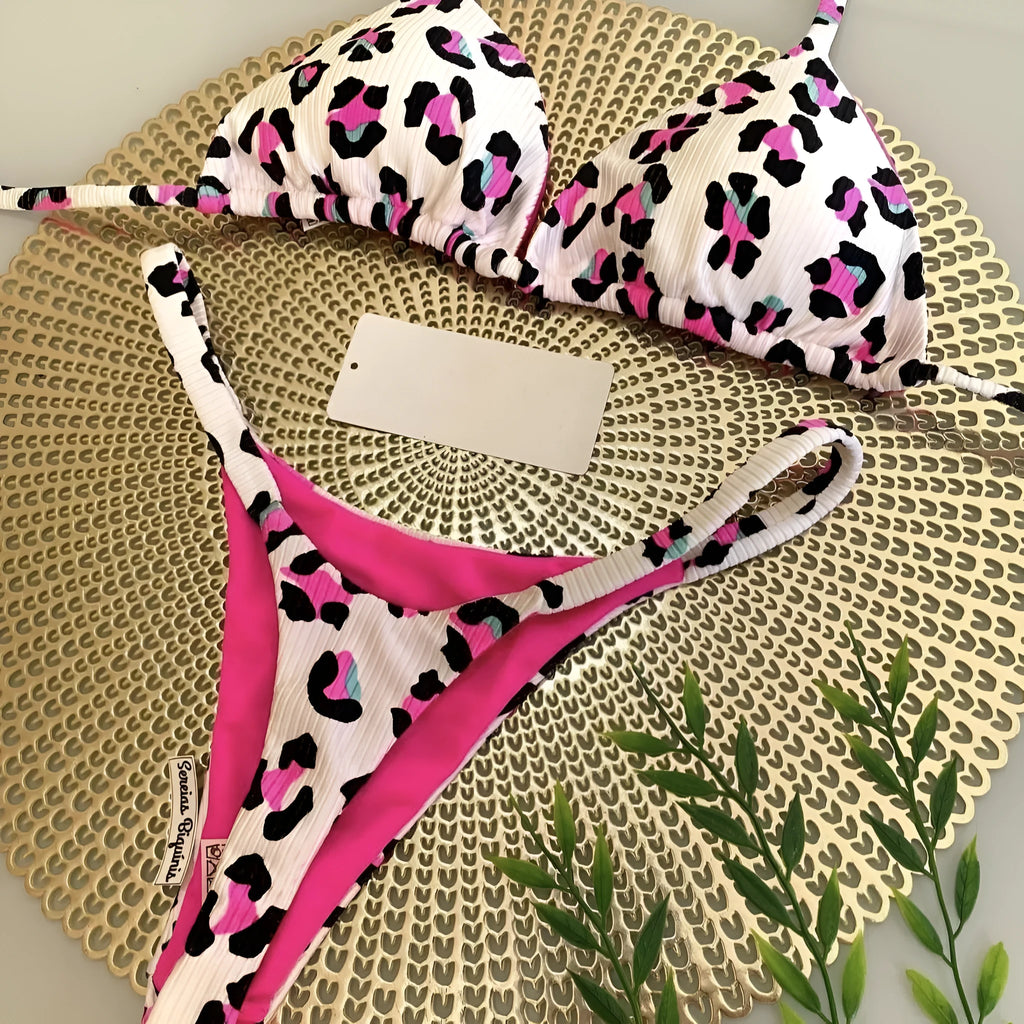 Women's printed bikini swimsuit with quick-dry fabric and cotton lining in briefs style