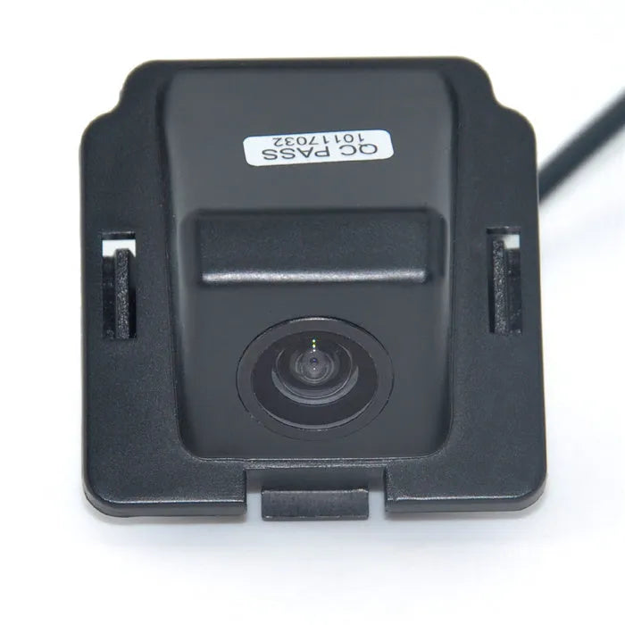 Black waterproof reversing camera with 170-degree viewing angle for car rear view