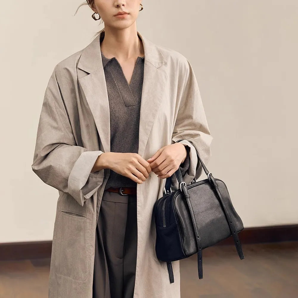 Women's retro genuine leather shoulder bag in horizontal square design with double straps