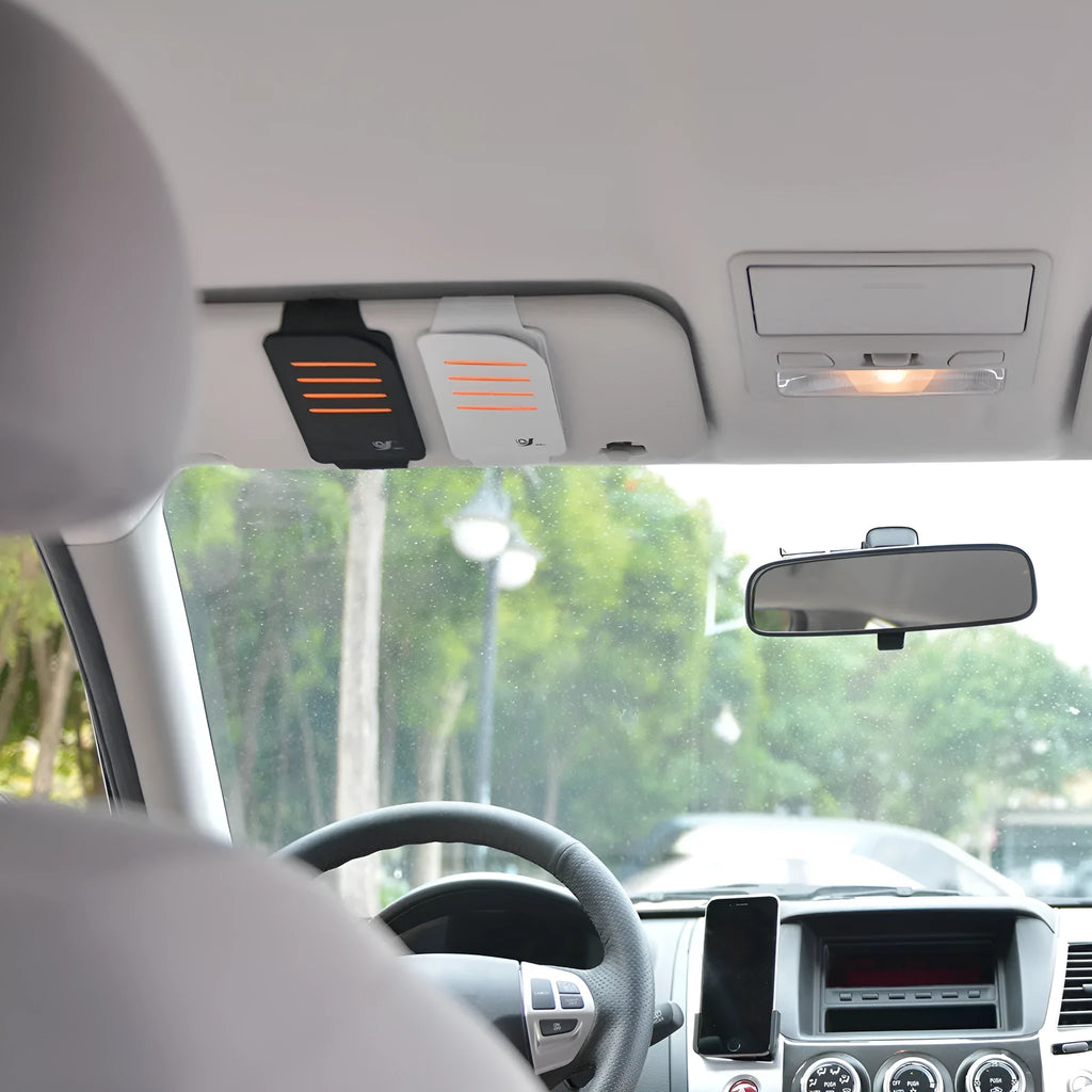 Set of four car sun visor shading panels and a vehicle-mounted storage bag in black or grey colour.