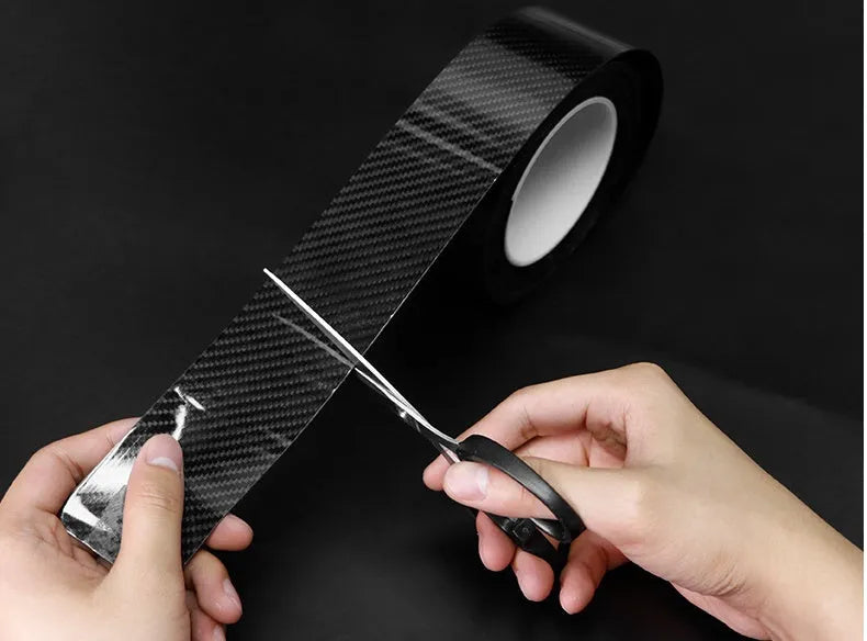 General Car Door Sill Strip Anti-Stepping Bumper Film in Carbon Fiber 5D Style Protective Anti-Collision Film for Vehicle Door Edge 3cm 5cm 7cm 10cm Width Options Multiple Lengths 3m 5m 10m Self-Adhesive Universal Fit Protective Trim