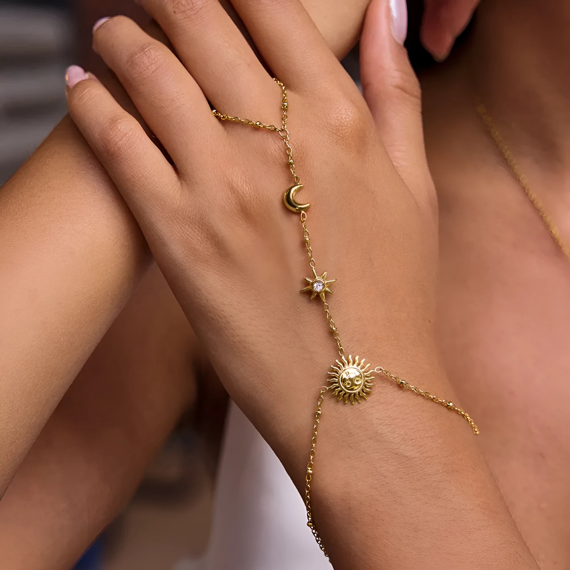 Stainless steel sun motif mitten-type bracelet geometric shape women's light luxury jewellery