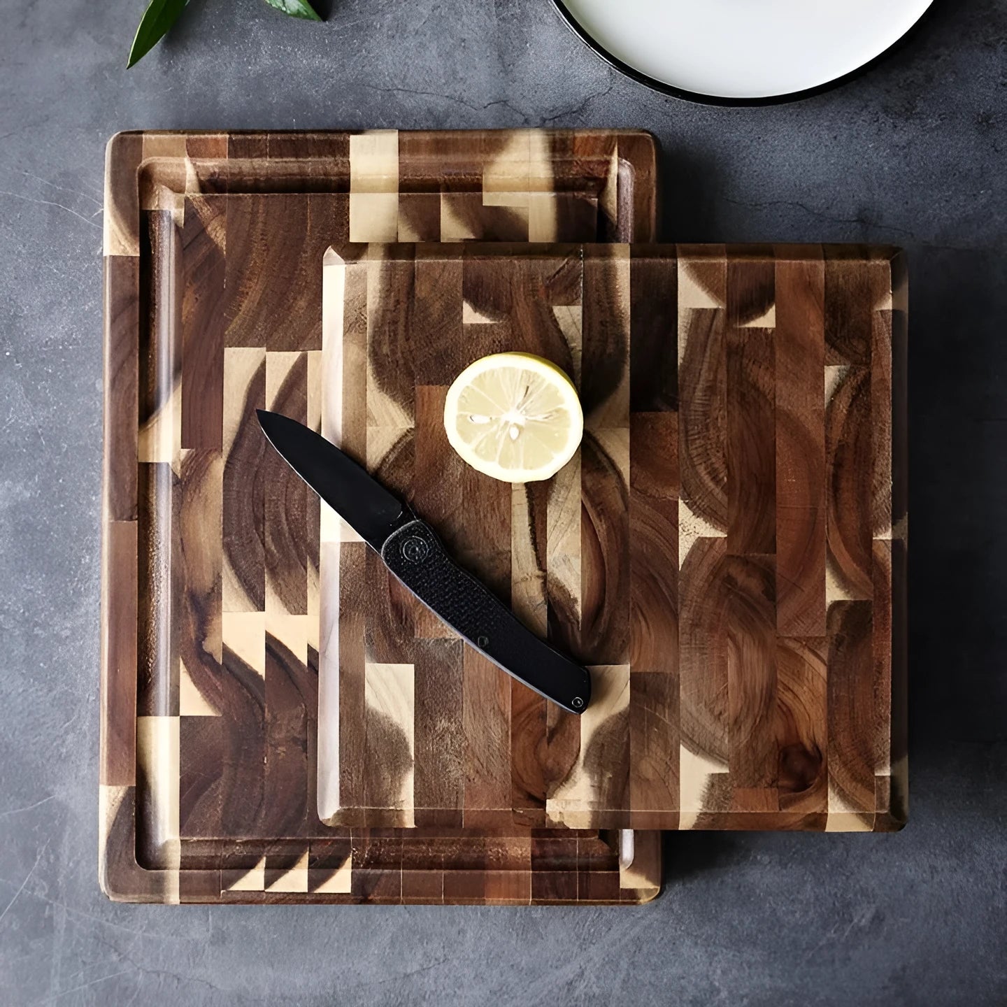 Brown solid wood cutting board made from imported acacia wood with 3cm thickness