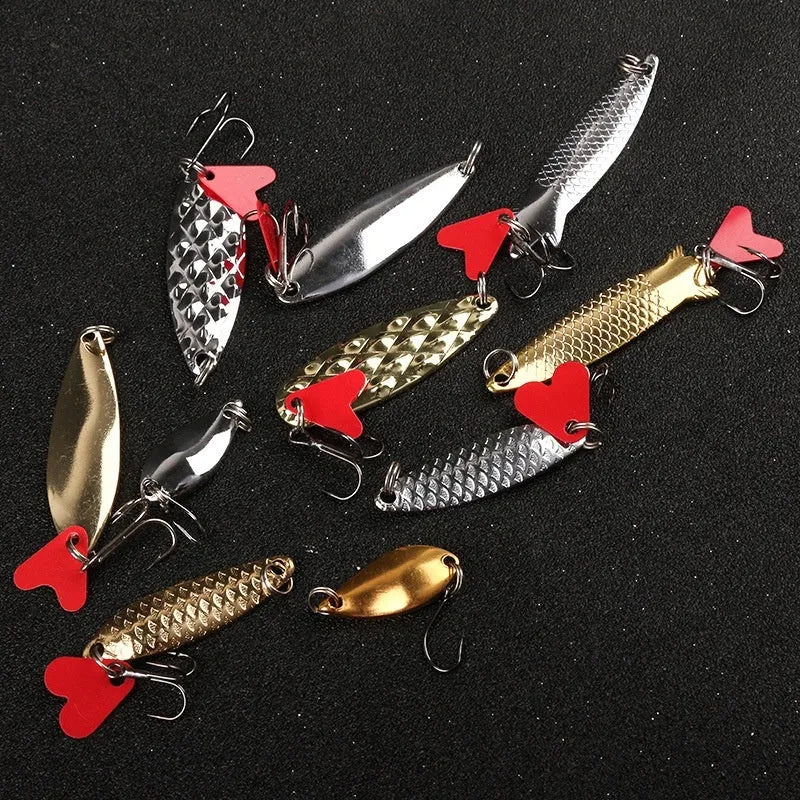 Pineapple sequin artificial fishing lure kit with gold and silver metal flash components